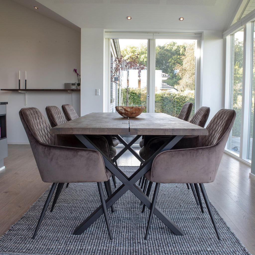 Toulon and Harbo Dining Set