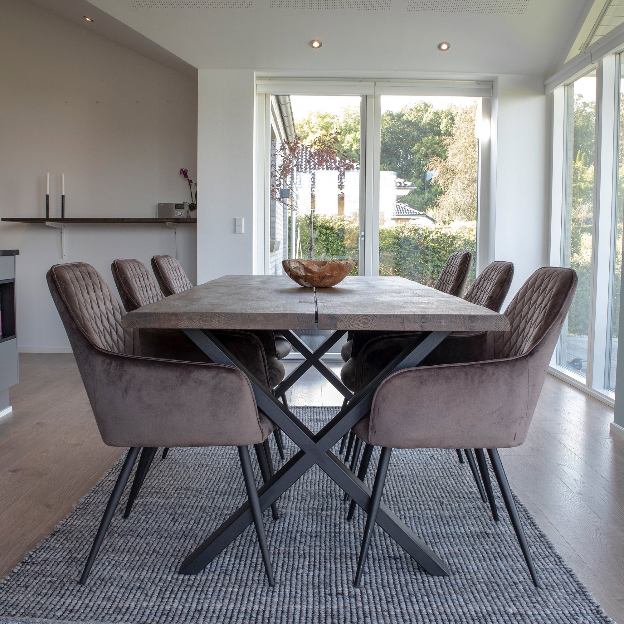 Toulon and Harbo Dining Set – Velvet