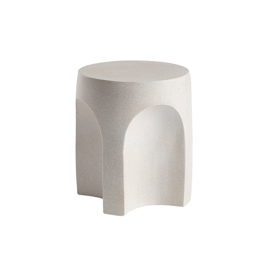 Mesa auxiliar de exterior de hormigón – Diseño moderno y resistente